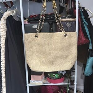 Best beach bag!!!! Woven Cream with gold hardware